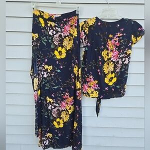 XIX Palms Floral Women's Skirt and Top Set Skirt Sz2 Top Sz 1 Floral Hawaian